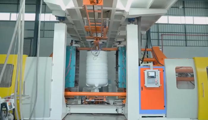 GREAT-Machinery-Leads-the-Global-Market-for-Large-Blow-Molding-Machines